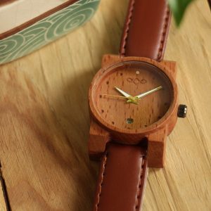 ساعت چوبی مچی مدل وینا
