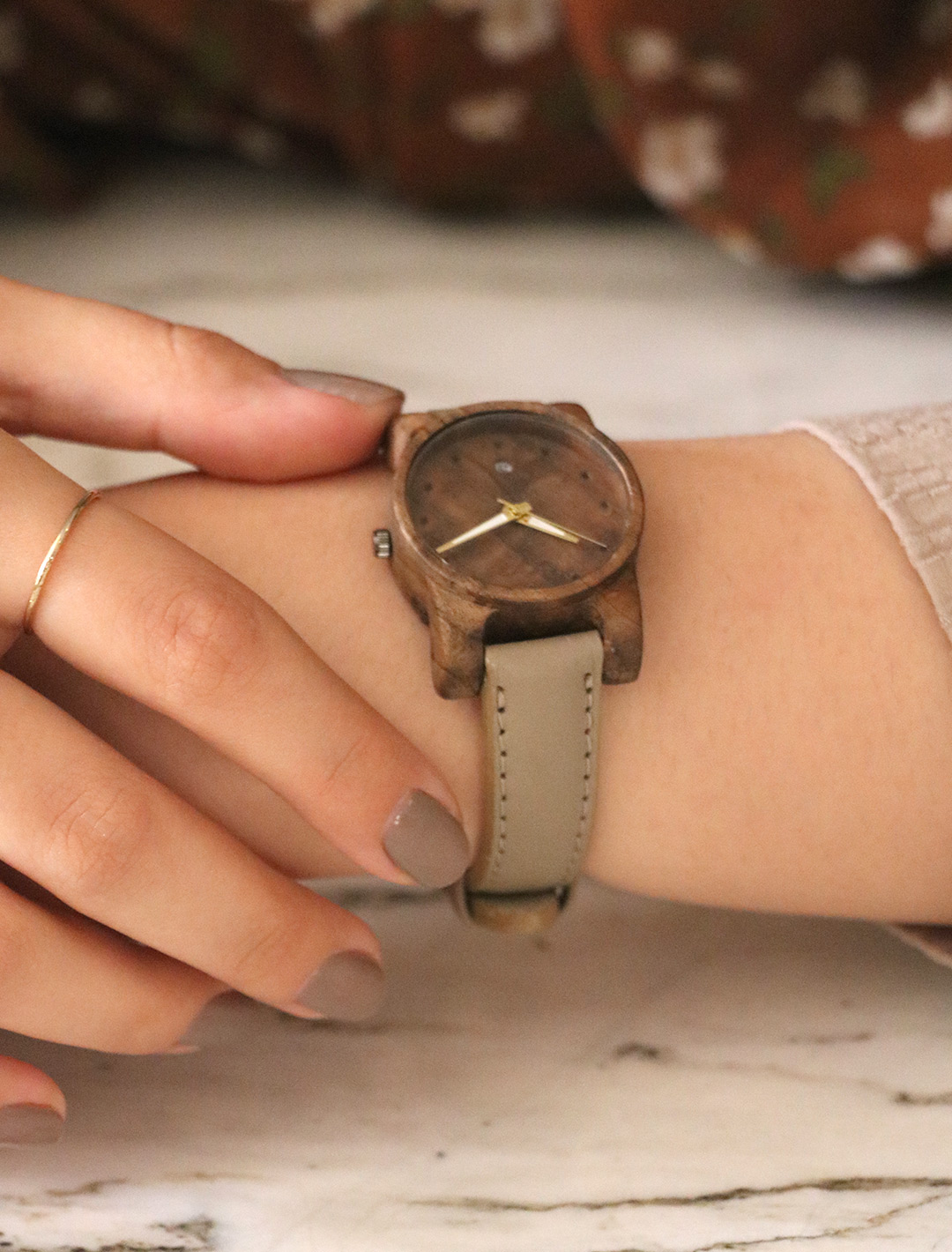 ساعت چوبی مچی مدل وینسار